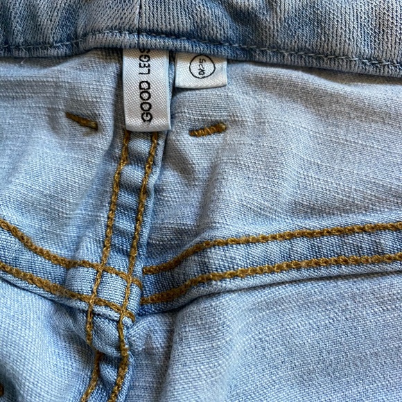 Good American Good Legs Skinny Jeans Light Blue (124) RN#151301 Size 0/25 - Picture 6 of 11